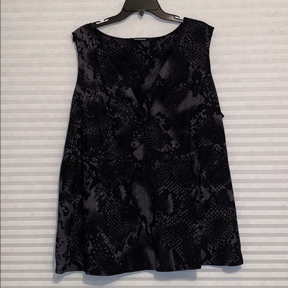 Penningtons dressy tank top, size 5x.
